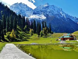 gulmarg trip cost from delhi